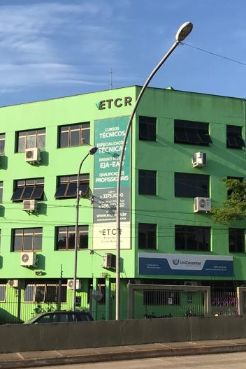 1670960191-Fachada da escola